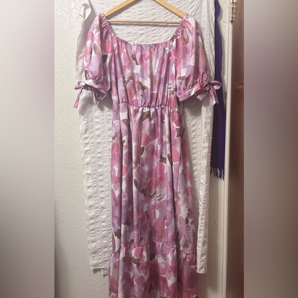 Floral Off-Shoulder Pink Dress - Picture 11 of 15